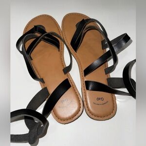 Gap sandals women’s size 9